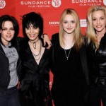 KristenStewart_JoanJett_DakotaFanning_CherieCurrie_Runaways