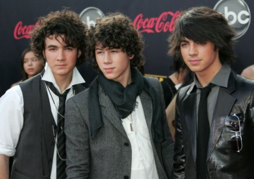 jonas-brothers