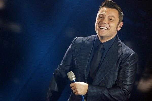 album cover tiziano ferro